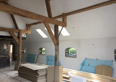 Verbouwing en restauratie woning met houten balken (16)